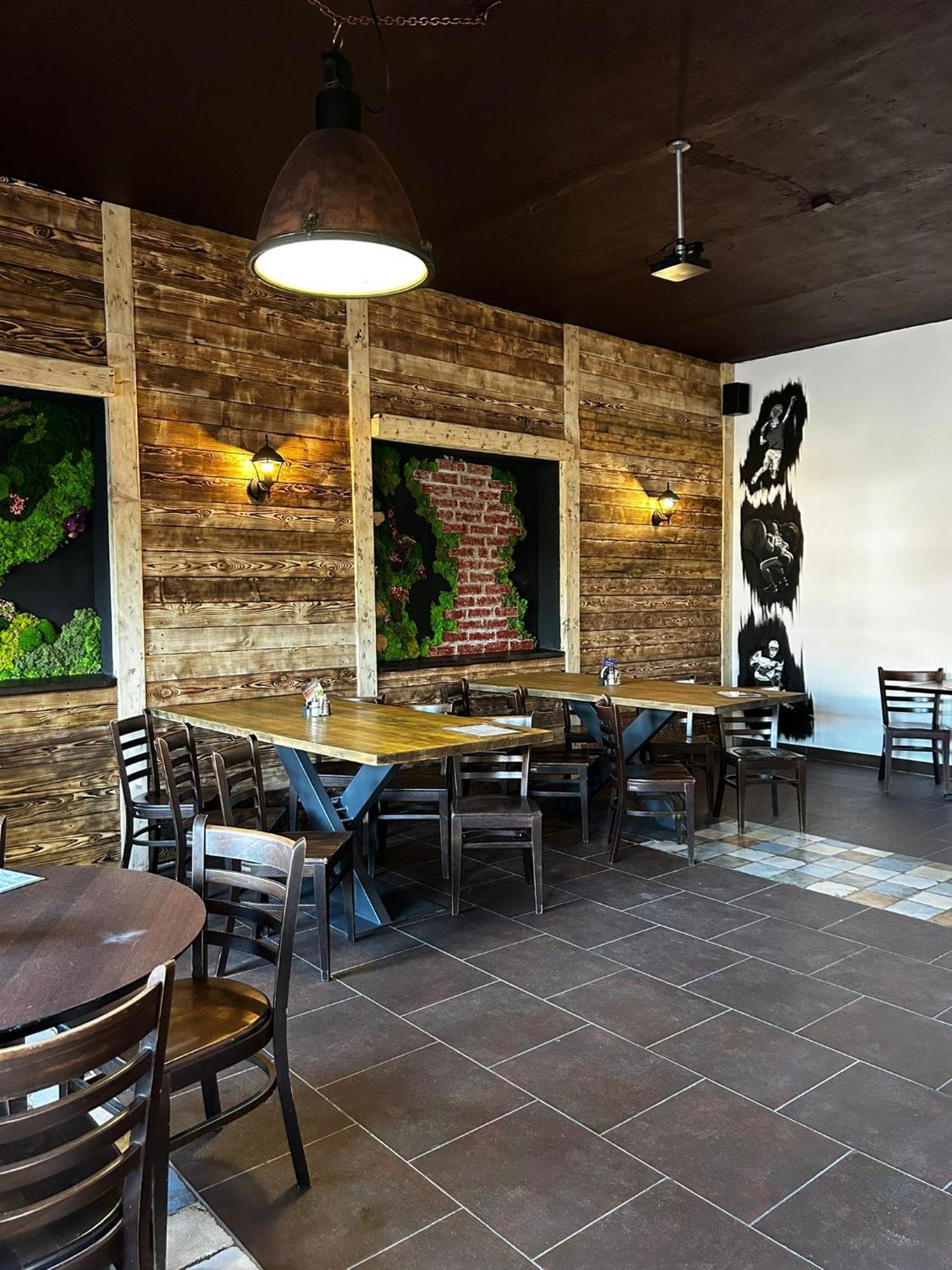 Hotel Plzensky Dvur Frýdek-Místek Zewnętrze zdjęcie
