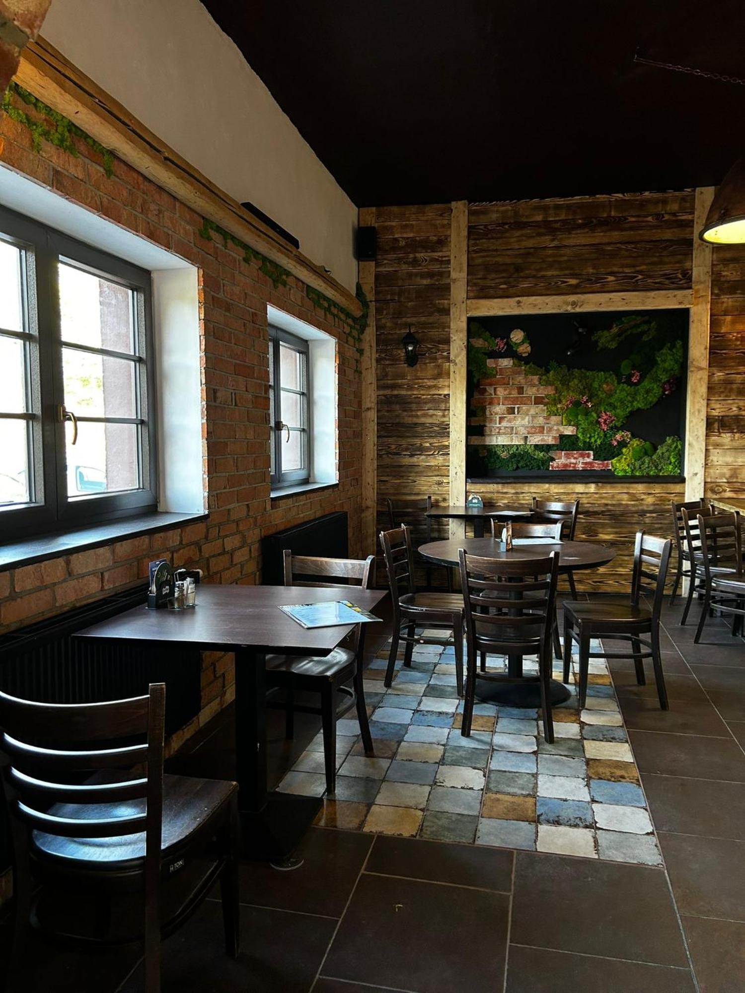 Hotel Plzensky Dvur Frýdek-Místek Zewnętrze zdjęcie
