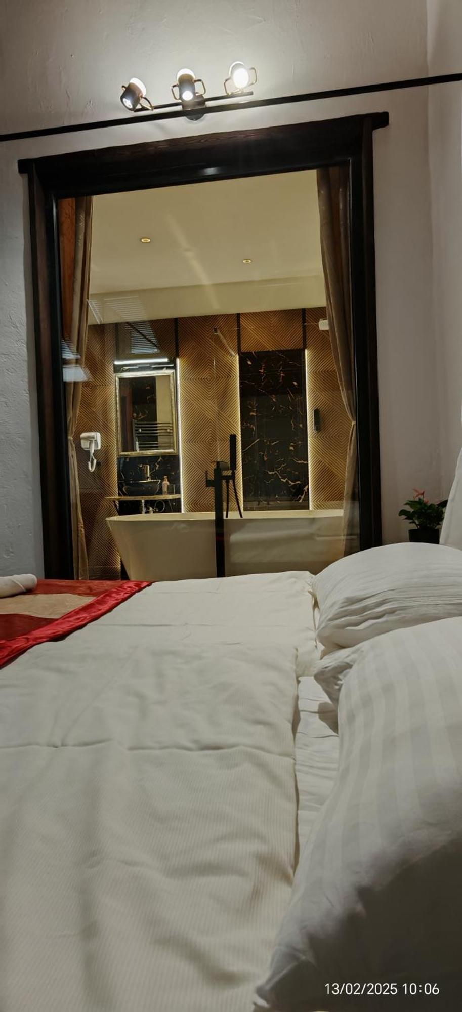 Hotel Plzensky Dvur Frýdek-Místek Zewnętrze zdjęcie