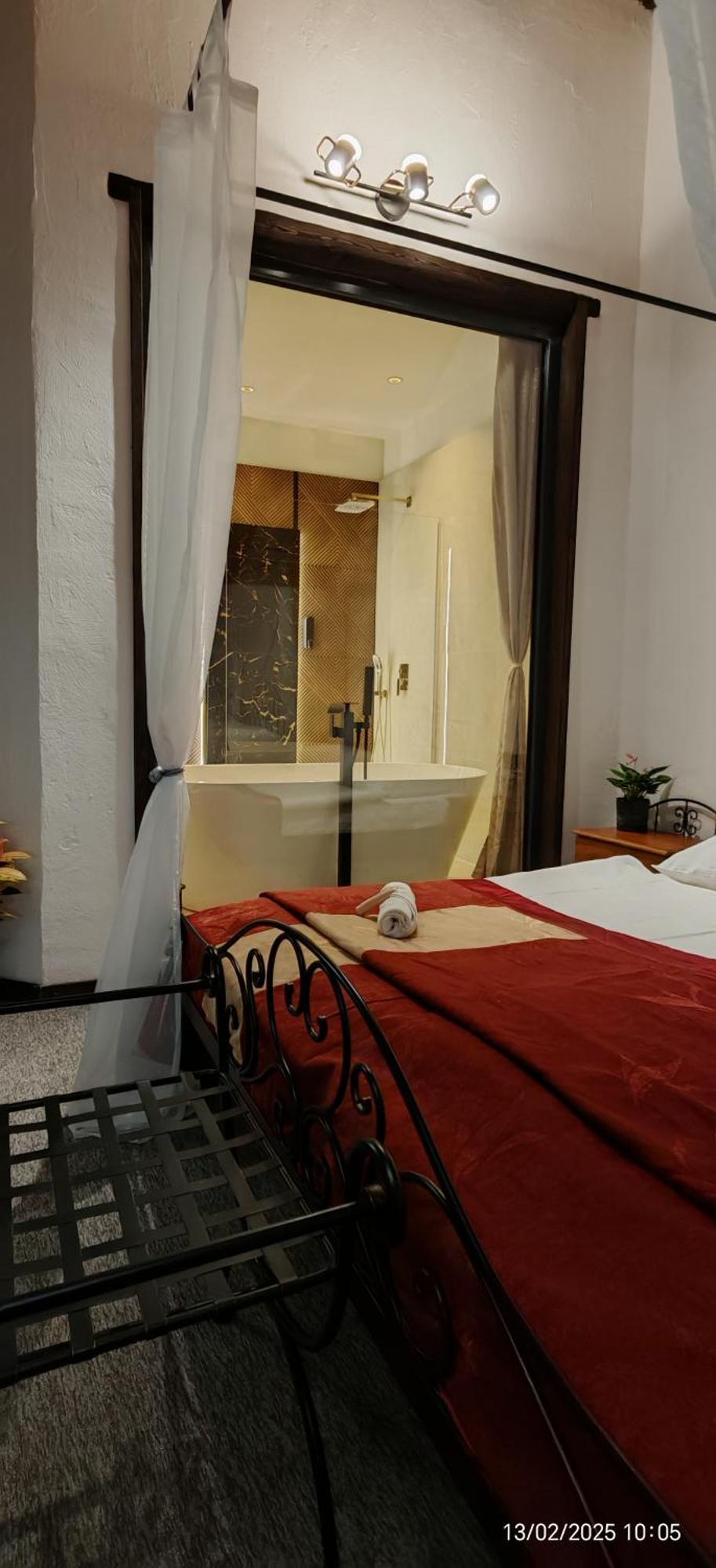 Hotel Plzensky Dvur Frýdek-Místek Zewnętrze zdjęcie