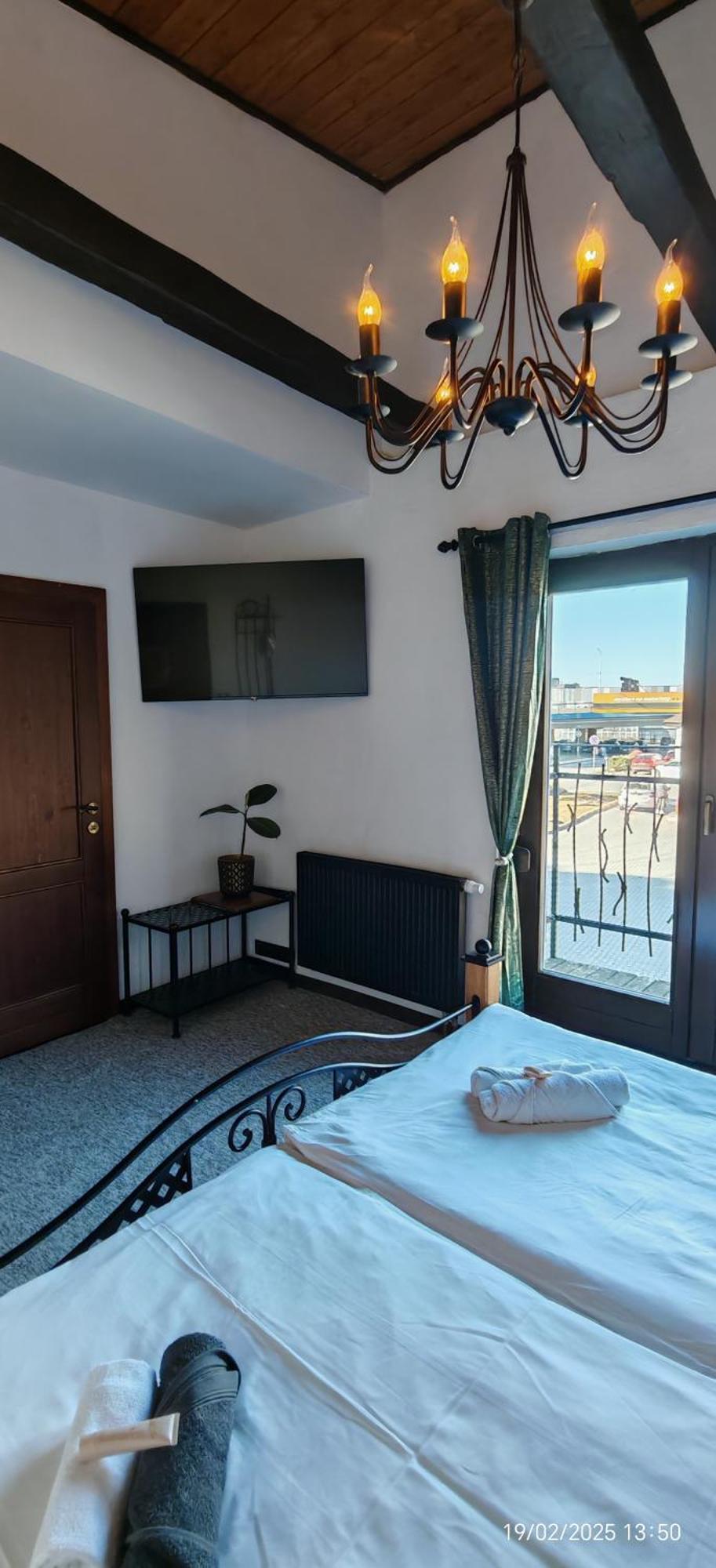 Hotel Plzensky Dvur Frýdek-Místek Zewnętrze zdjęcie